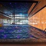 Daire Royal Waves & - With Parking By Renters
