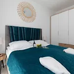 Daire Royal Waves & - With Parking By Renters Miedzyzdroje