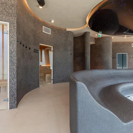 Apartmán Royal Waves & - With Parking By Renters *