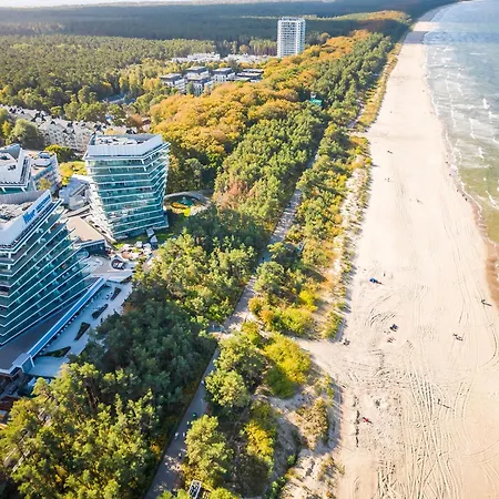 Royal Waves & - With Parking By Renters