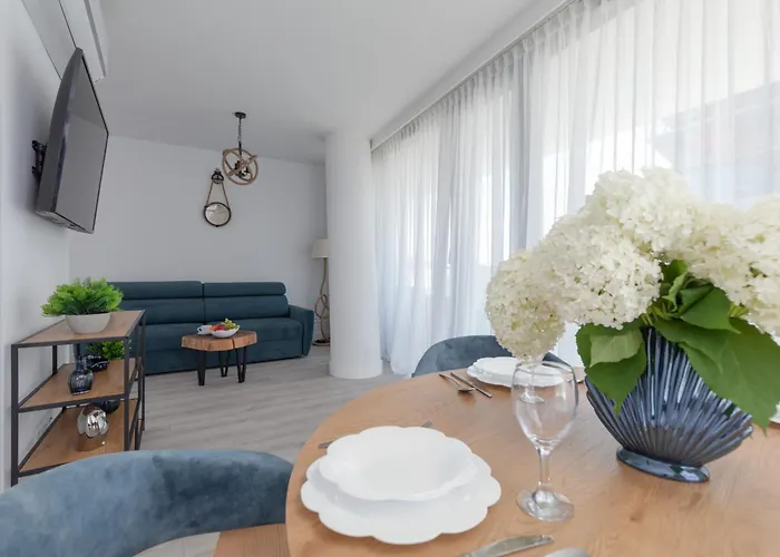 Royal Waves & - With Parking By Renters *